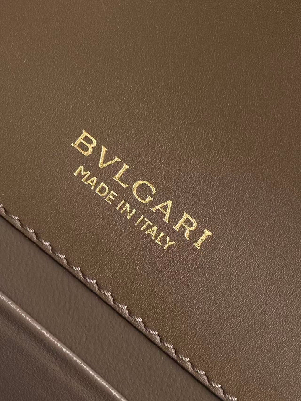 BULGARI SERPENTI FOREVER TOP 20 HANDLE BAG IN BROWN CALFSKIN GOLD HARDWARE