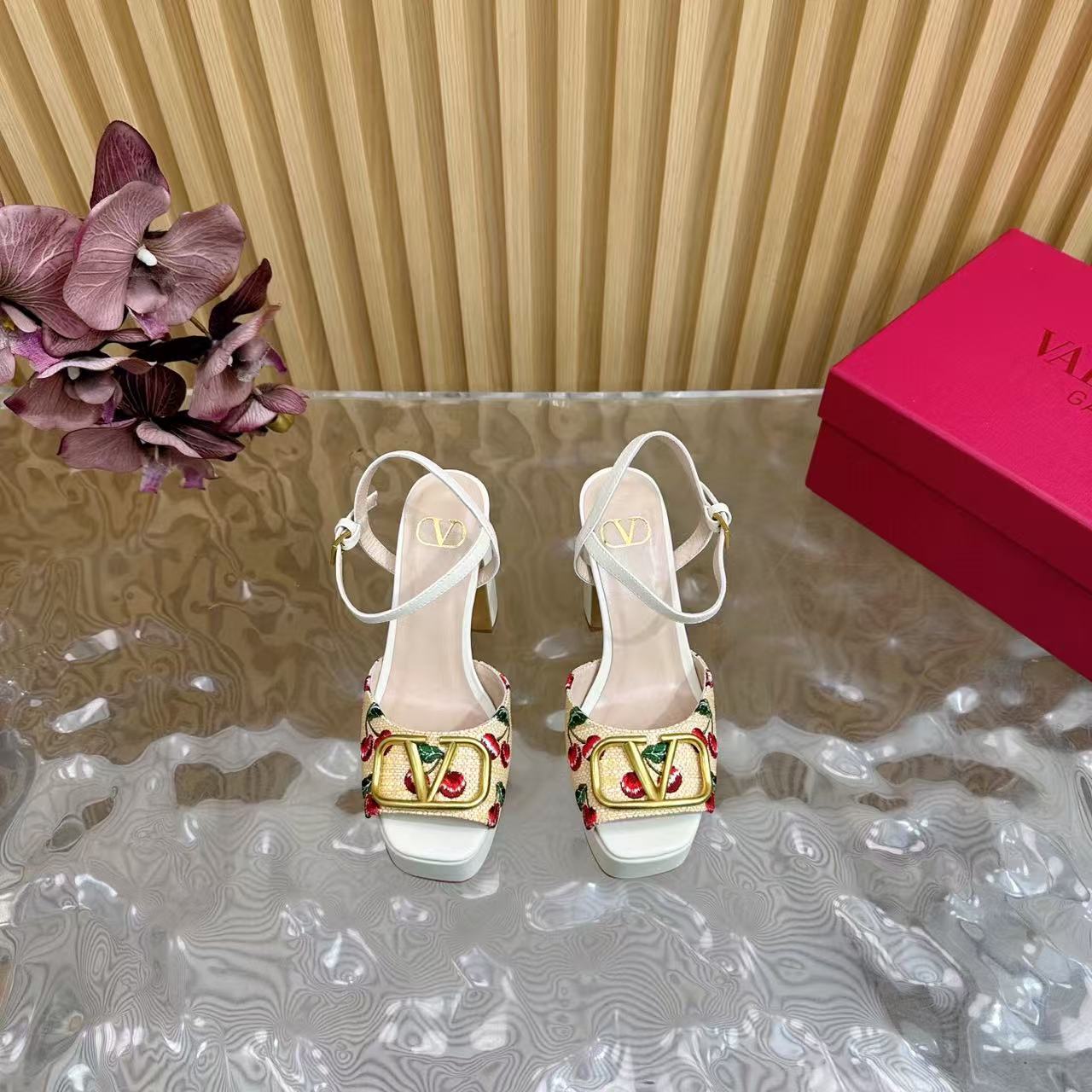 VALENTINO GARAVANI VLOGO CHERRY ANKLE-STRAP SANDALS IN WHITE CALFSKIN