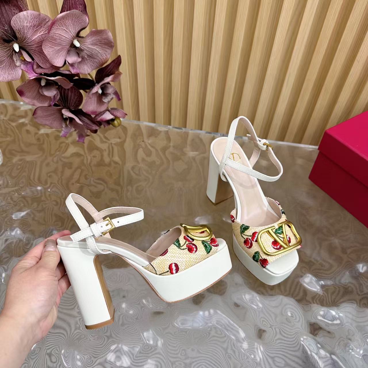 VALENTINO GARAVANI VLOGO CHERRY ANKLE-STRAP SANDALS IN WHITE CALFSKIN