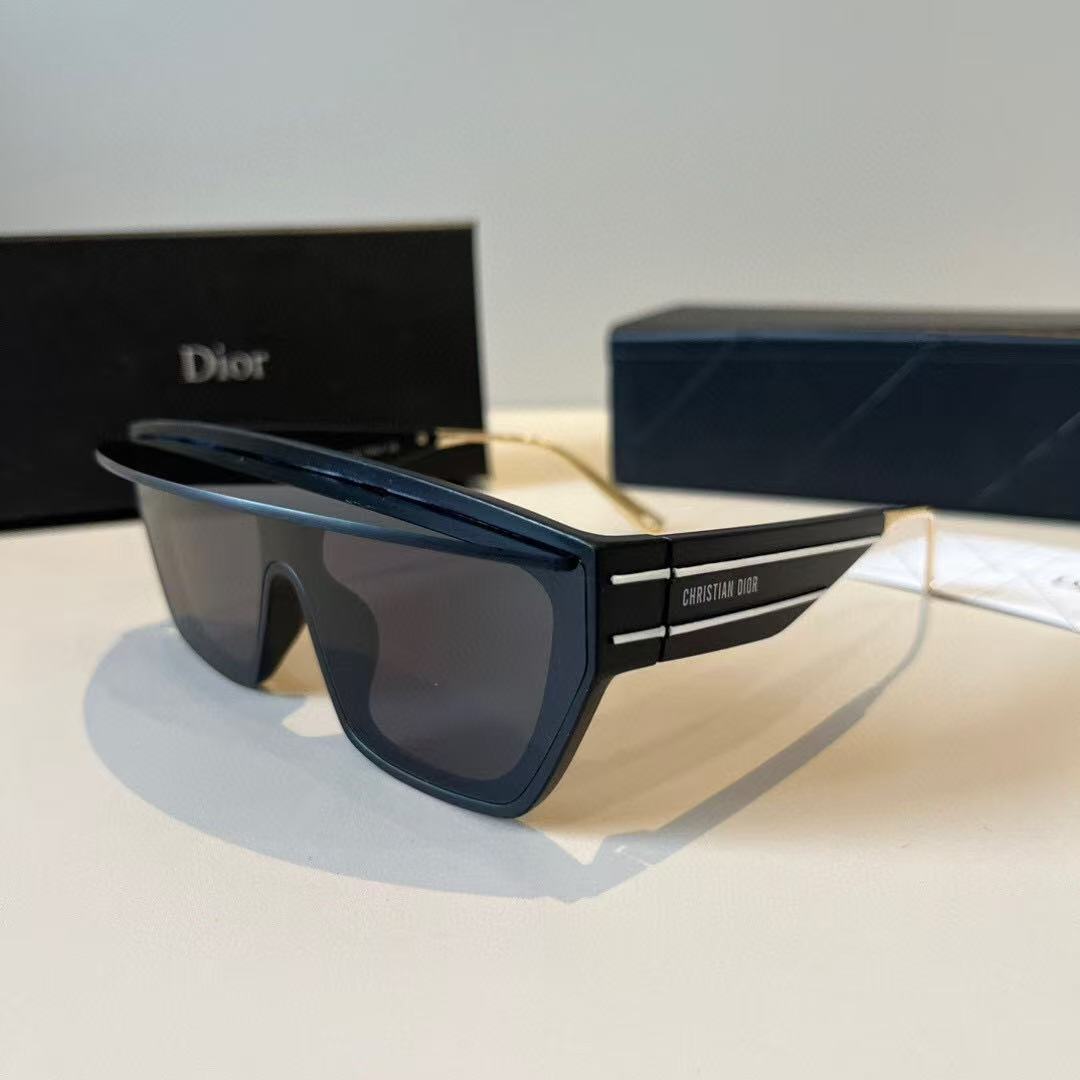DIOR SUNGLASS IN BLACK ACETATE 562523