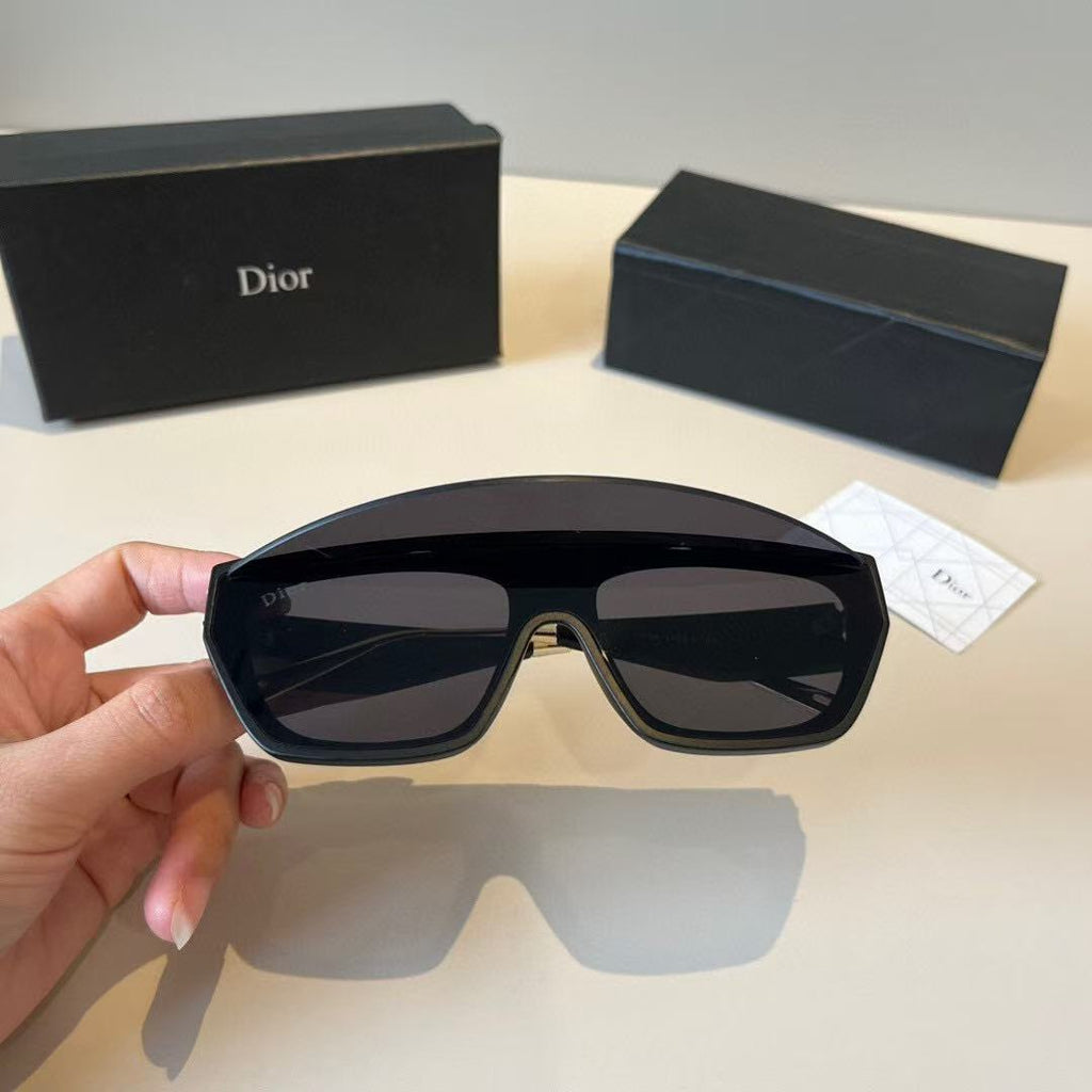 DIOR SUNGLASS IN BLACK ACETATE 562523