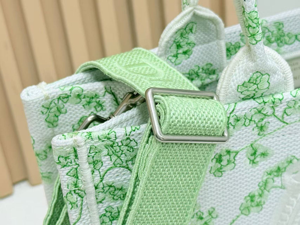 DIOR BOOK TOTE 36 IN GREEN MULTICOLOR TOILE DE JOUY CLOVER EMBROIDERY