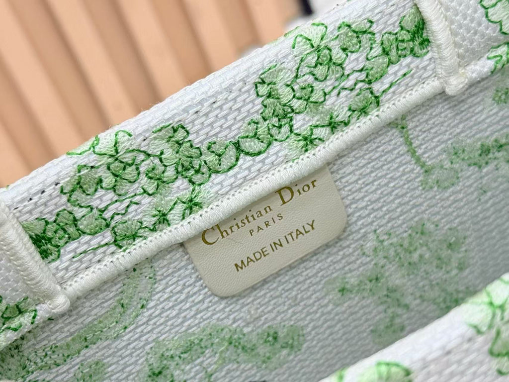 DIOR BOOK TOTE 36 IN GREEN MULTICOLOR TOILE DE JOUY CLOVER EMBROIDERY