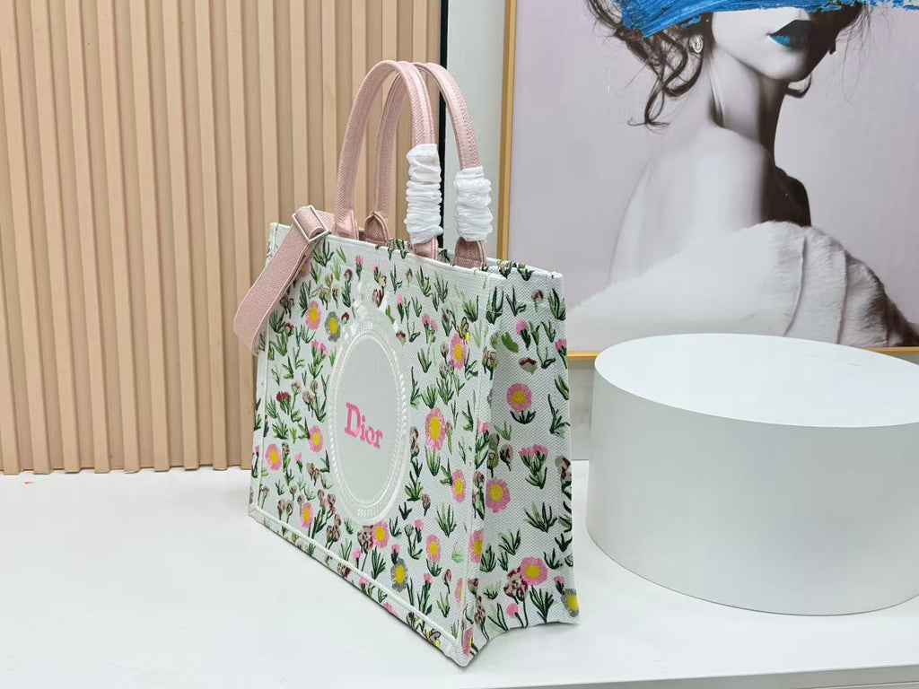 DIOR DAISY GARDEN BOOK TOTE BAG IN COLORFUL EMBROIDERY