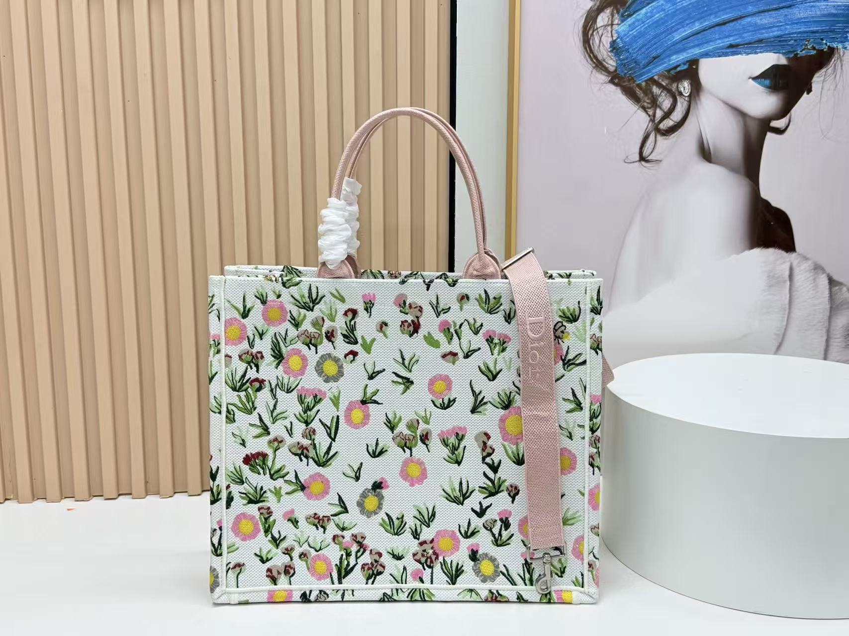DIOR DAISY GARDEN BOOK TOTE BAG IN COLORFUL EMBROIDERY