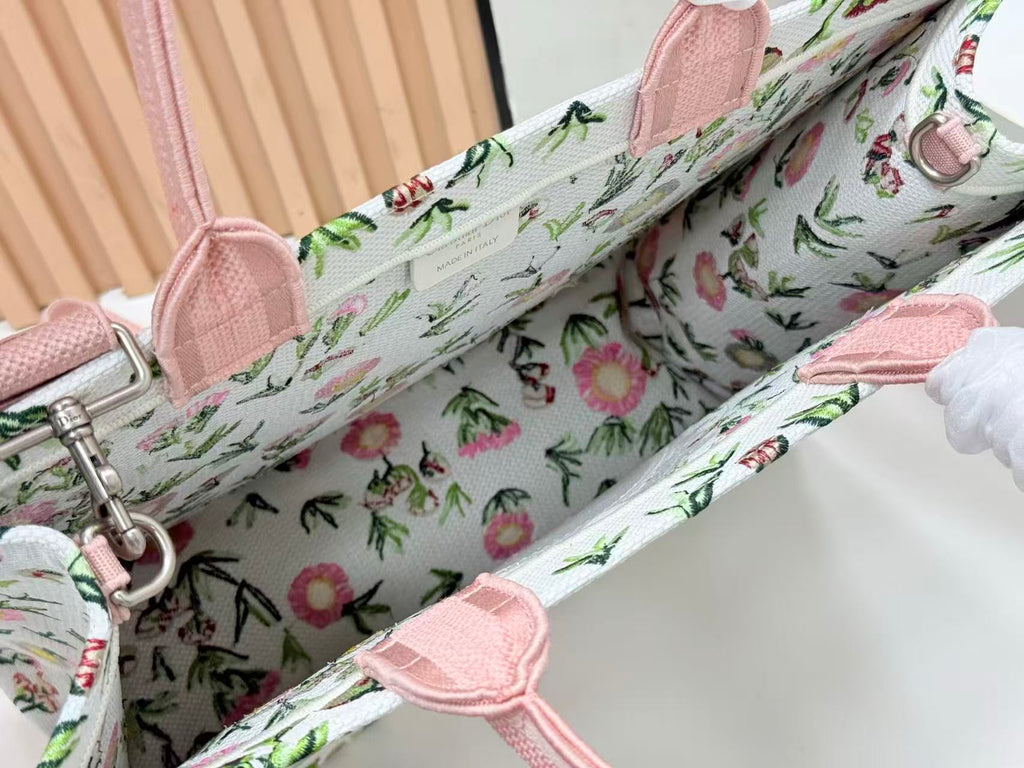 DIOR DAISY GARDEN BOOK TOTE BAG IN COLORFUL EMBROIDERY