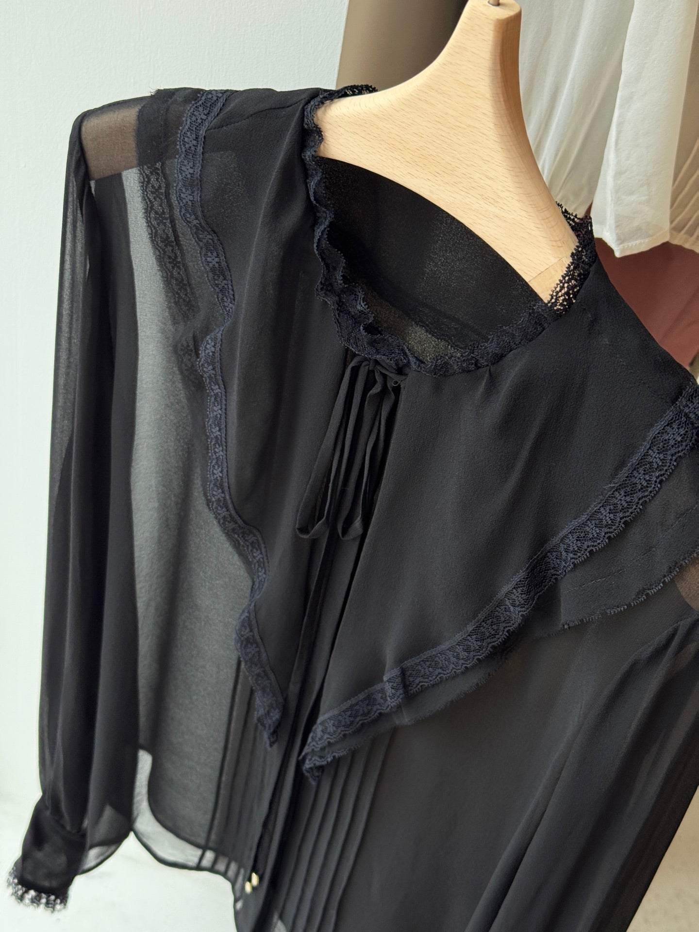 CHLOE RUFFLED LACE-TRIMMED COLLAR SILK-CHIFFON BLOUSE IN BLACK