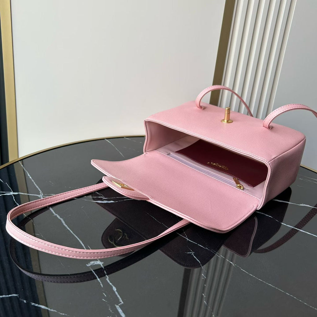 CHANEL SMALL FLAP BAG 22 IN PINK GRAINED CALFSKIN GOLD HARDWARE