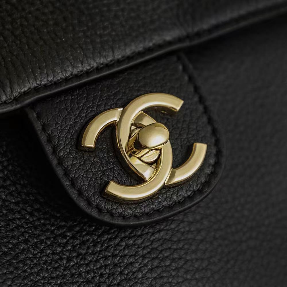 CHANEL MAXI FLAP BAG 33 IN BLACK GRAINED CALFSKIN