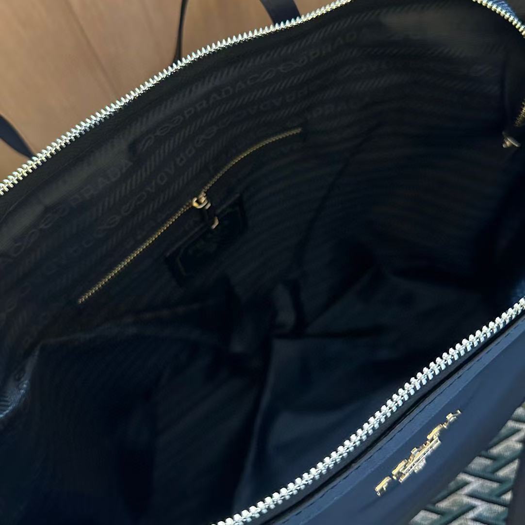 PRADA TESSUTO TOTE BAG RENYLON IN NAVY BLUE