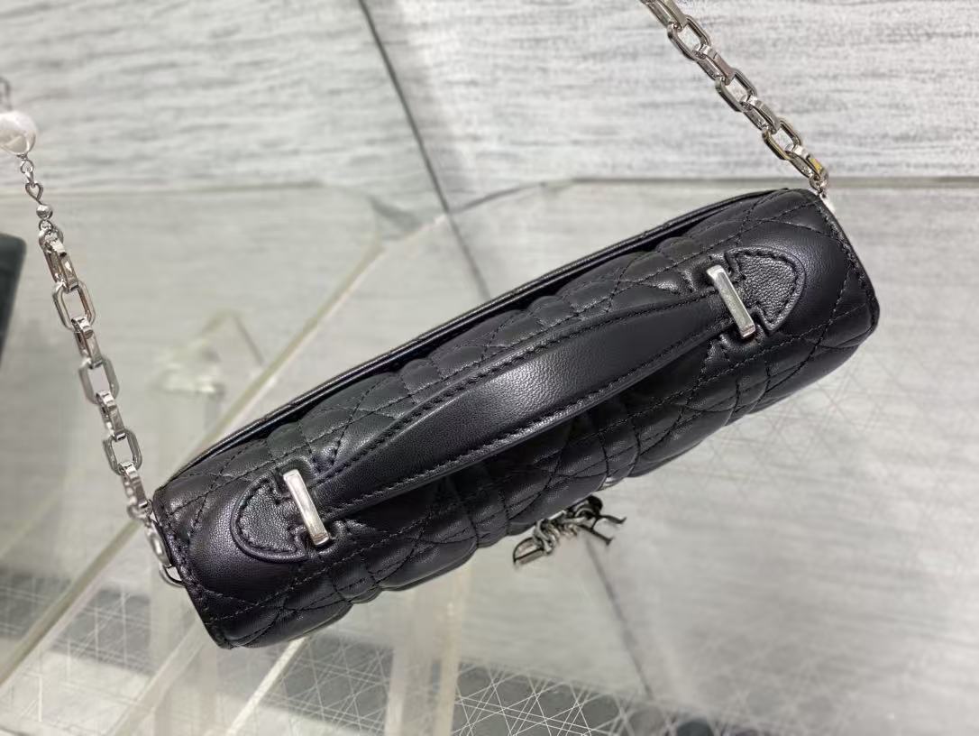 DIOR 26S LADY DIOR BAG 21 IN BLACK CALFSKIN