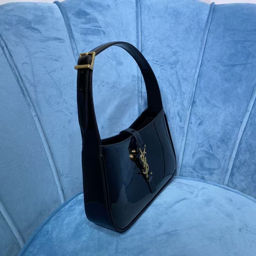 YSL SHOULDER BAG 25 IN BLACK CALFSKIN GOLD HARDWARE