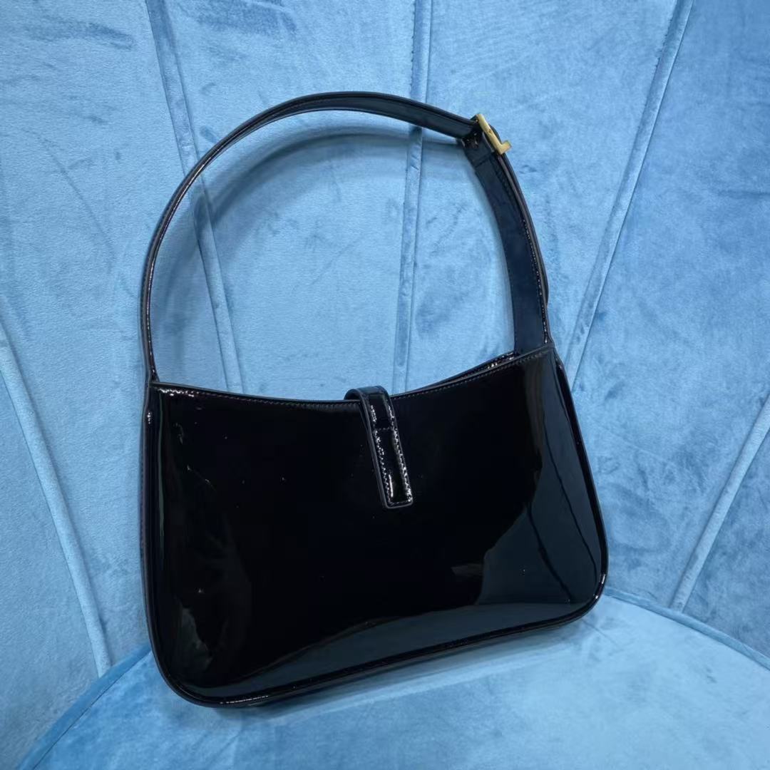 YSL SHOULDER BAG 25 IN BLACK CALFSKIN GOLD HARDWARE