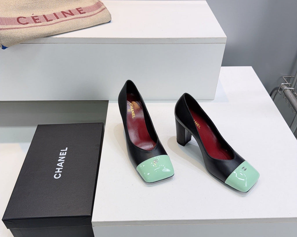 CHANEL SQUARE TOE SLINGBACK SHOES 90MM IN BLACK MIX GREEN CALFSKIN WITH LOGO