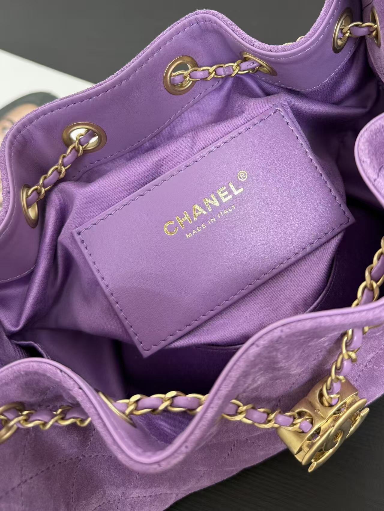 CHANEL 26S HOBO BAG 22 IN PURPLE SUEDE