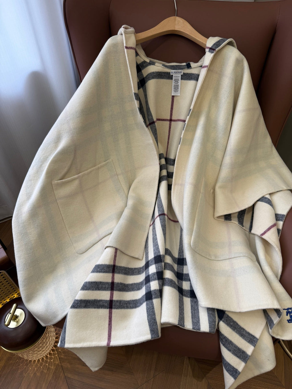 BURBERRY 26S DOUBLE-FACED REVERSIBLE CHECK HOODED CAPE IN BEIGE