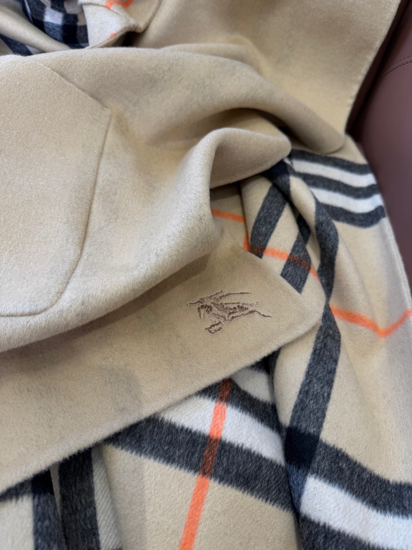 BURBERRY 26S DOUBLE-FACED REVERSIBLE CHECK HOODED CAPE IN BEIGE