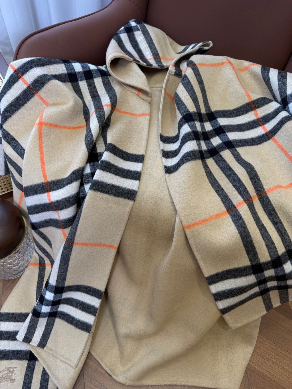 BURBERRY 26S DOUBLE-FACED REVERSIBLE CHECK HOODED CAPE IN BEIGE