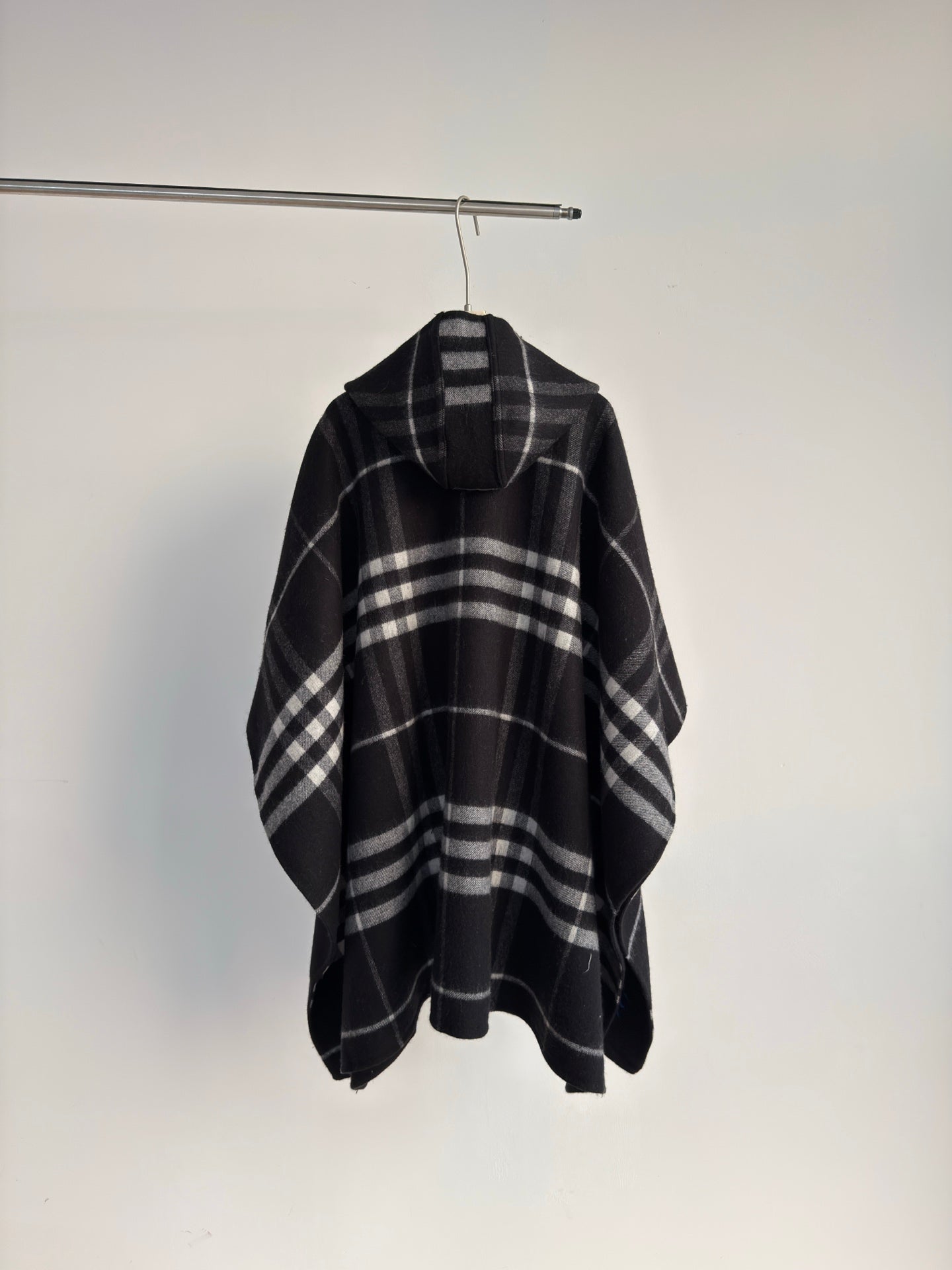 BURBERRY 26S DOUBLE-FACED REVERSIBLE CHECK HOODED CAPE IN BLACK