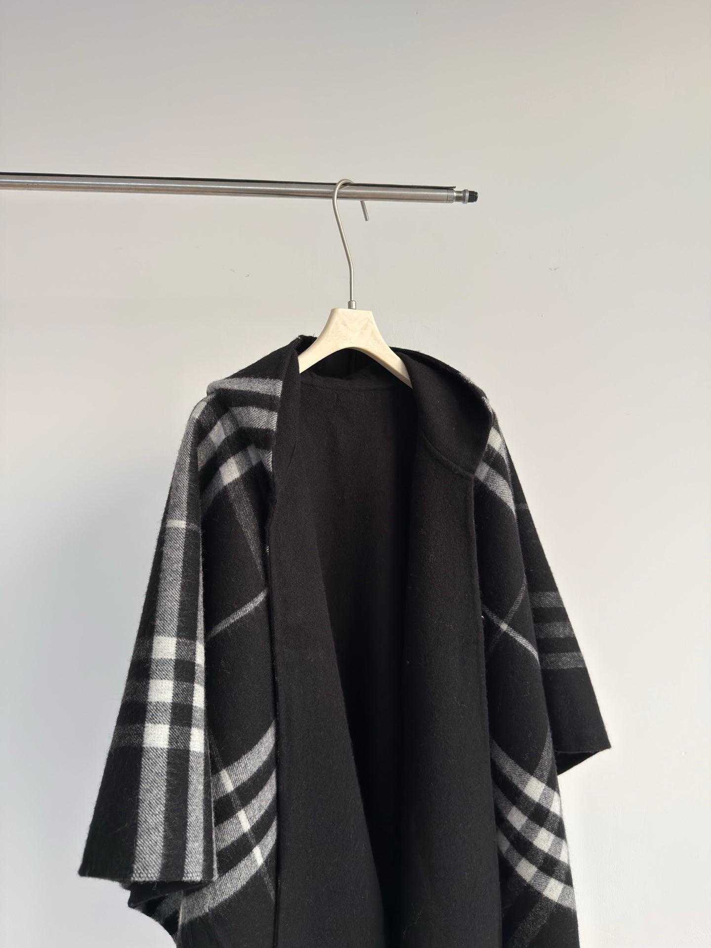 BURBERRY 26S DOUBLE-FACED REVERSIBLE CHECK HOODED CAPE IN BLACK