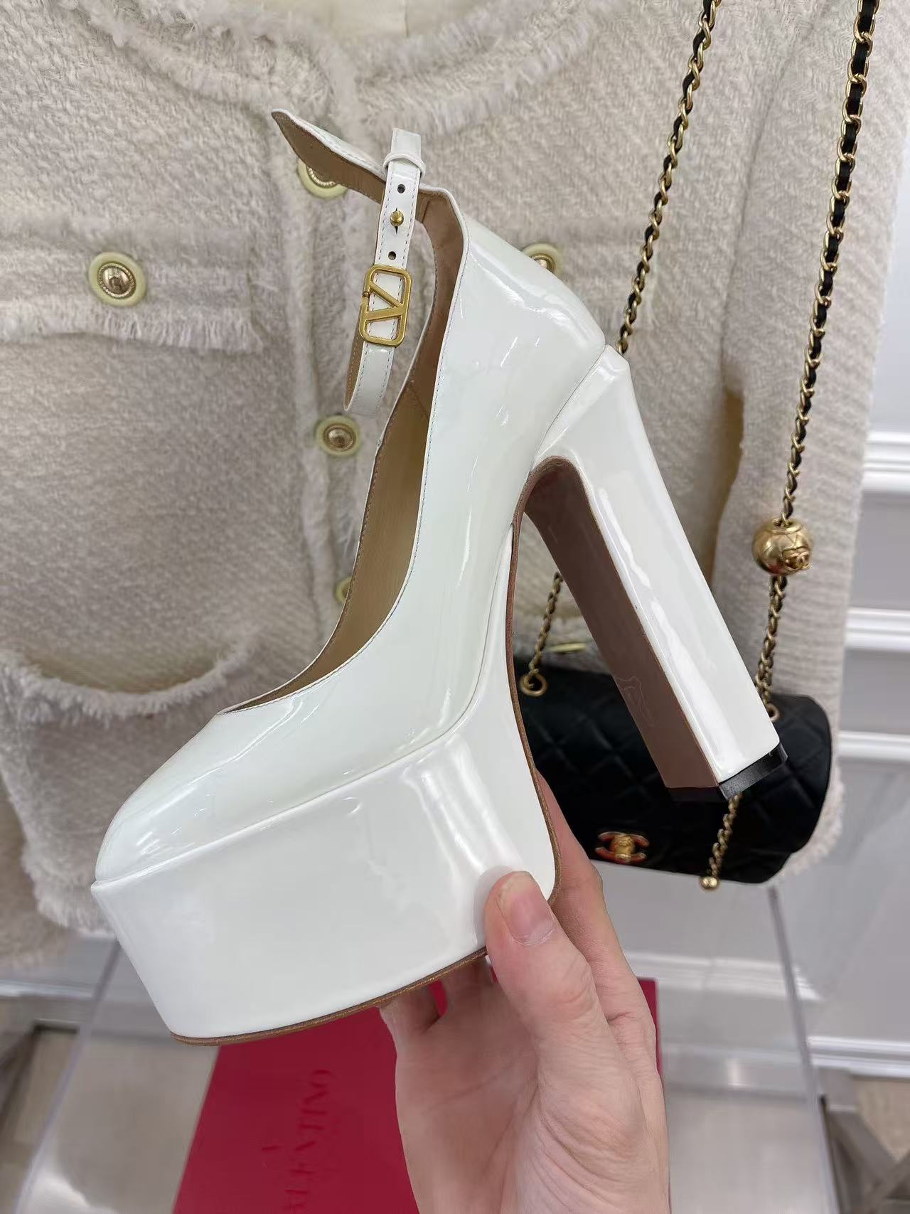 VALENTINO 26S PLATFORM HIGH HEEL IN WHITE CALFSKIN 001