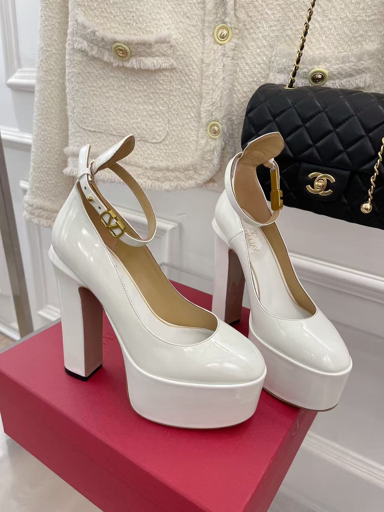 VALENTINO 26S PLATFORM HIGH HEEL IN WHITE CALFSKIN 001