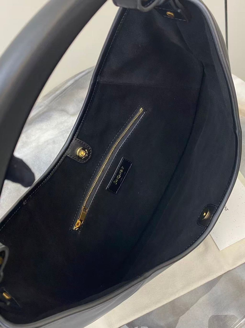 YSL 26S MOMBASA HOBO BAG MEDIUM IN BLACK CALFSKIN