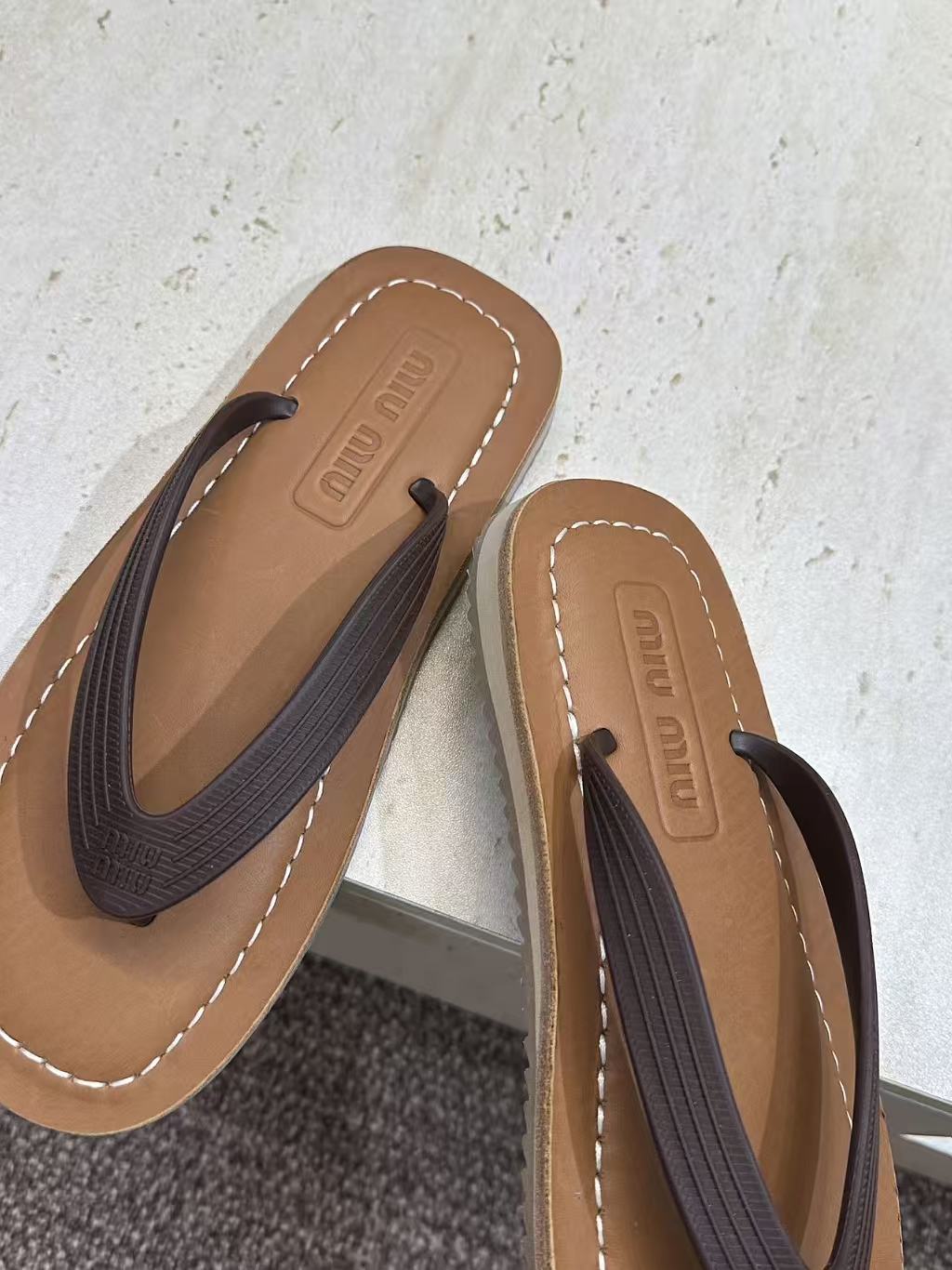 MIUMIU 26S THONG SANDAL IN DARK BROWN