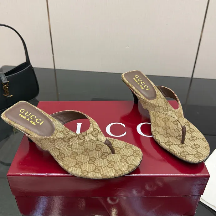 GG 26S VITTORIA THONG SANDAL IN BROWN AND BEIGE CANVAS