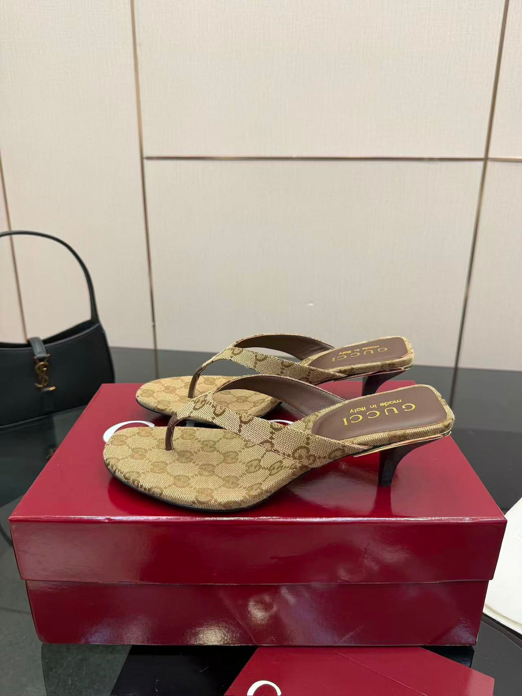GG 26S VITTORIA THONG SANDAL IN BROWN AND BEIGE CANVAS