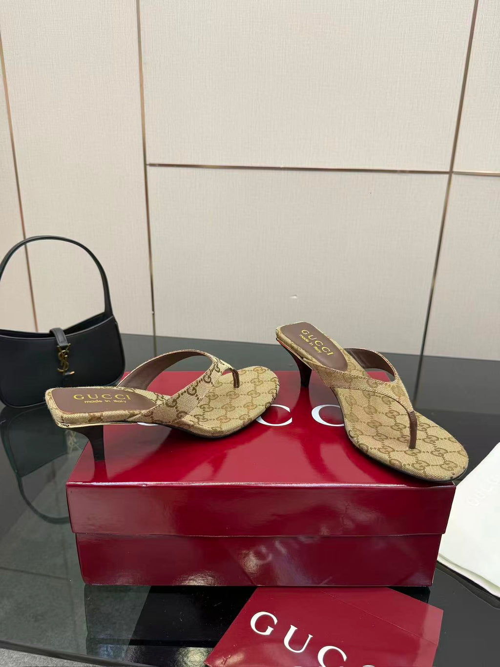 GG 26S VITTORIA THONG SANDAL IN BROWN AND BEIGE CANVAS