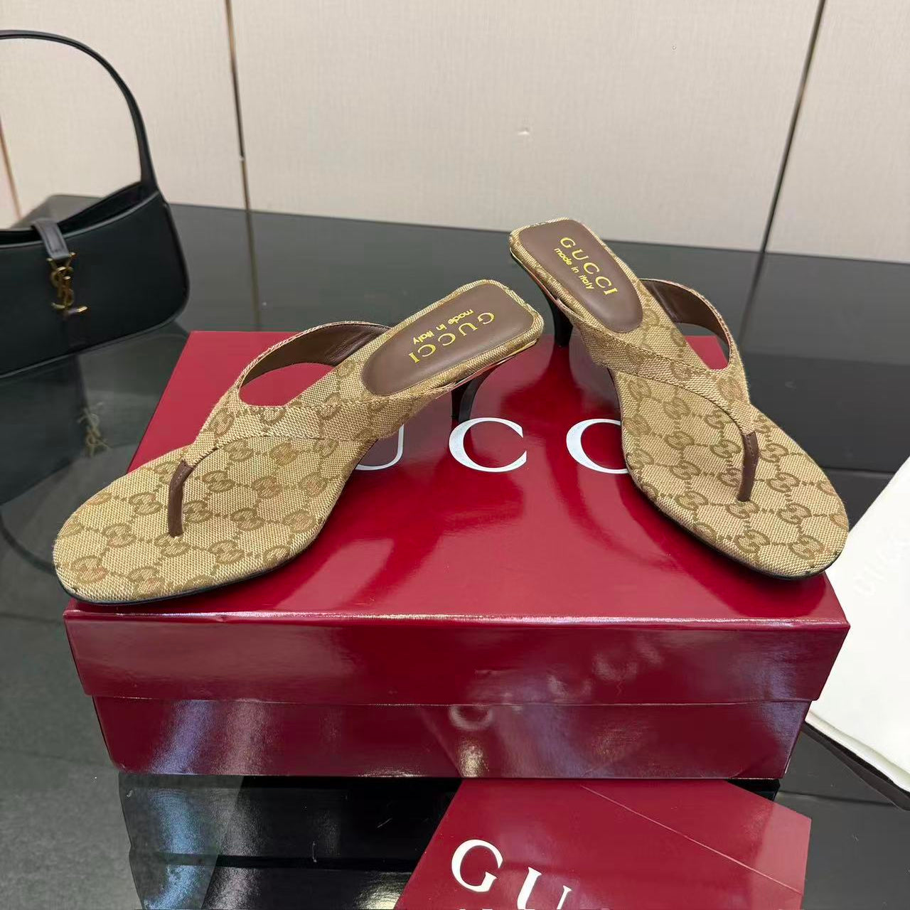 GG 26S VITTORIA THONG SANDAL IN BROWN AND BEIGE CANVAS