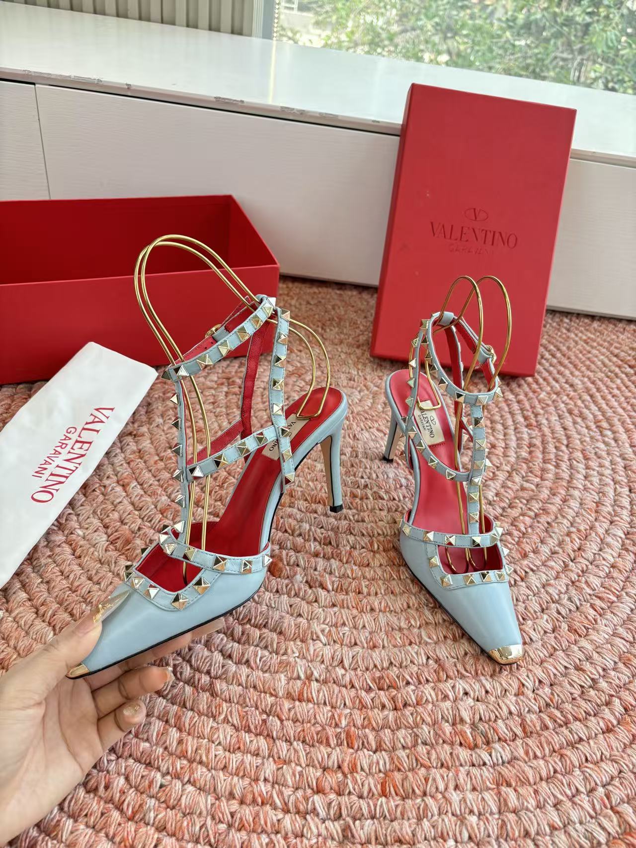VALENTINO 26S OCKSTUD HEELS IN MINT GREEN CALFSKIN