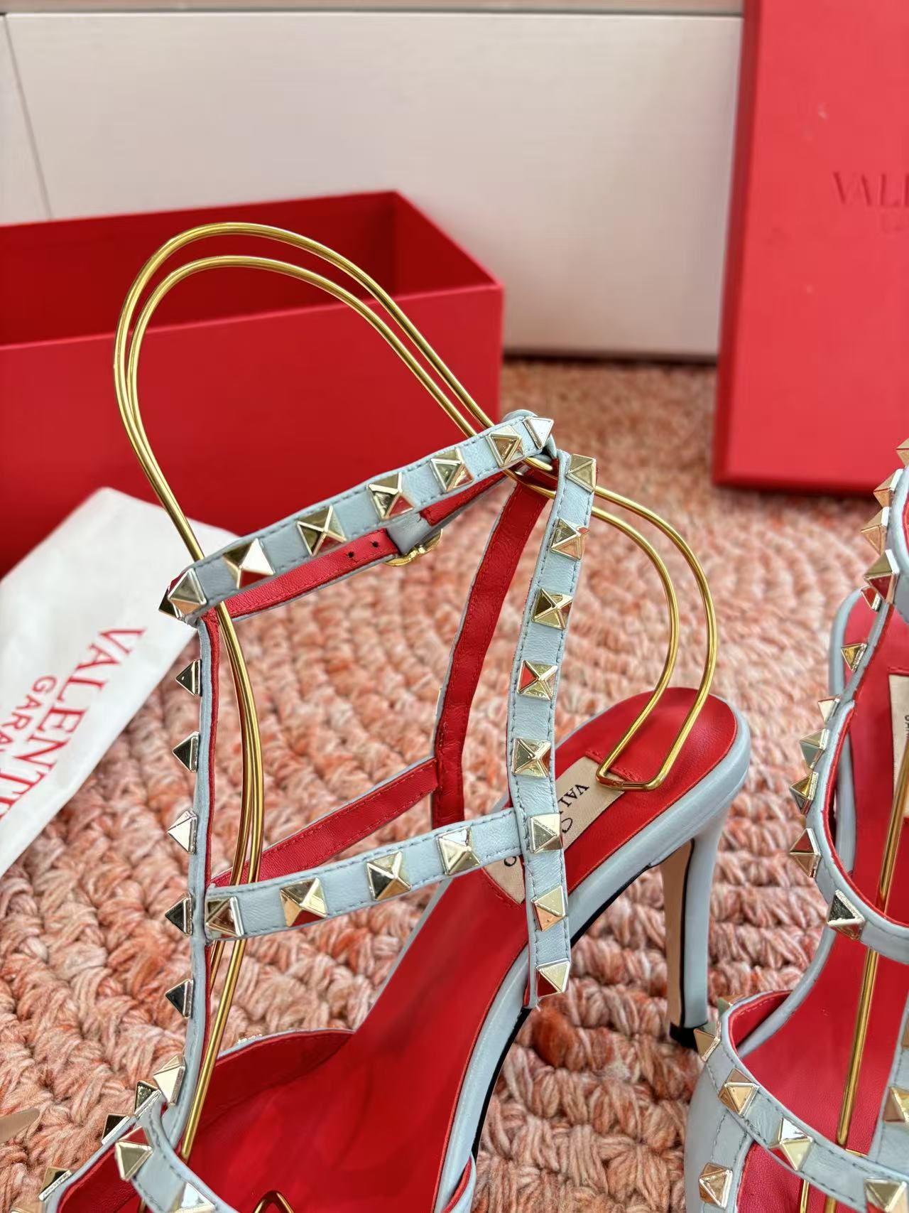VALENTINO 26S OCKSTUD HEELS IN MINT GREEN CALFSKIN