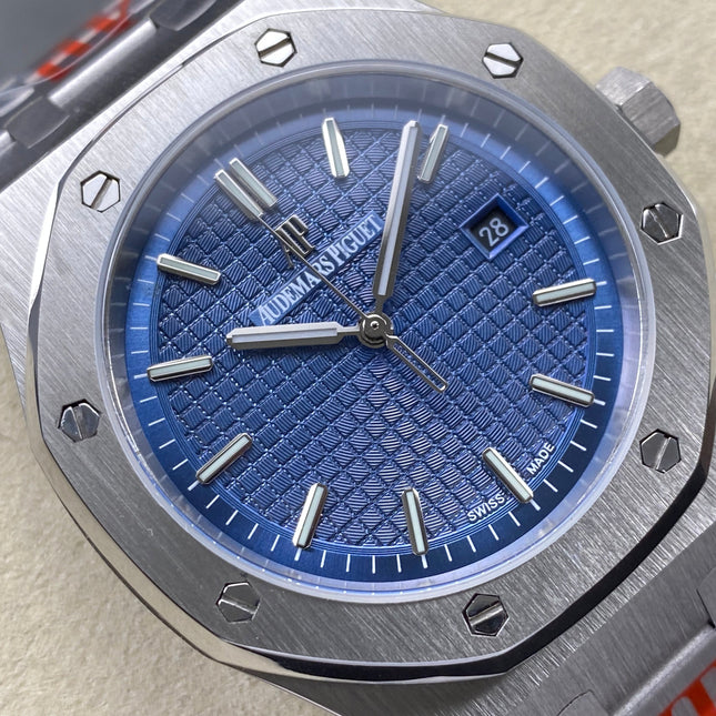 AUDEMARS PIGUET ROYAL OAK BLUE DIAL STAINLESS STELL 41MM