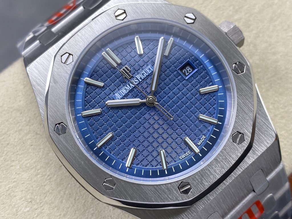 AUDEMARS PIGUET ROYAL OAK BLUE DIAL STAINLESS STELL 41MM
