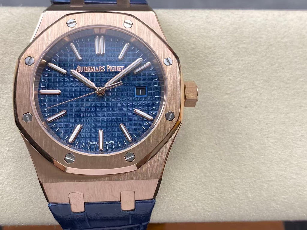 AUDEMARS PIGUET ROYAL OAK SELFWINDINGBLUE DIAL