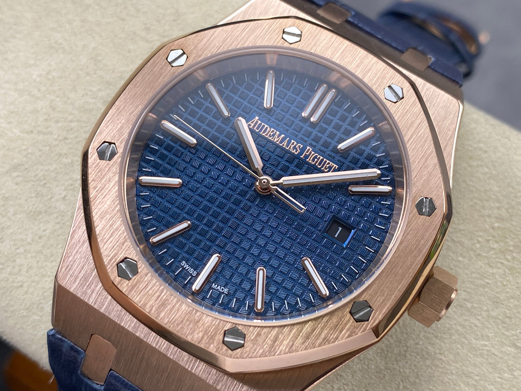 AUDEMARS PIGUET ROYAL OAK SELFWINDINGBLUE DIAL