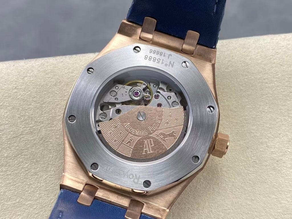 AUDEMARS PIGUET ROYAL OAK SELFWINDINGBLUE DIAL