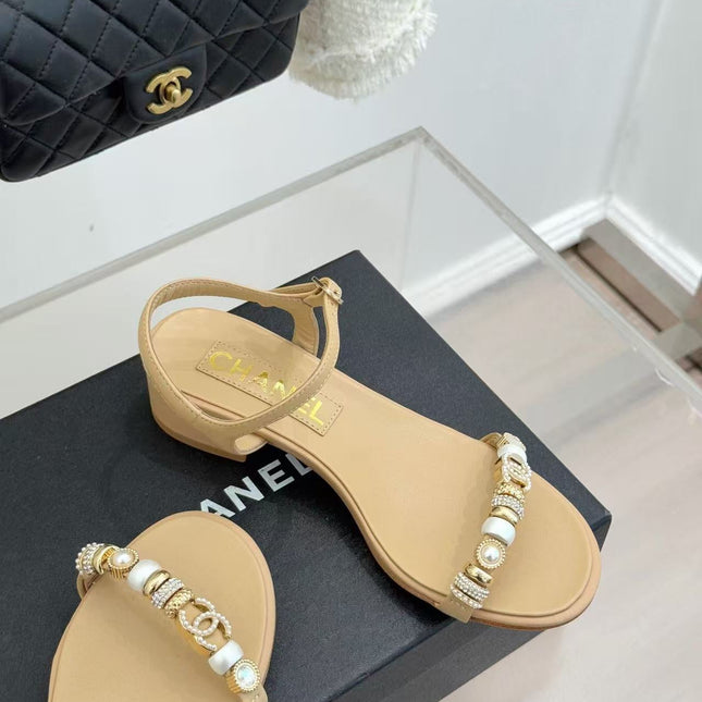 CHANEL 26S SANDAL IN BEIGE CALFSKIN STRAP WITH CHARMS