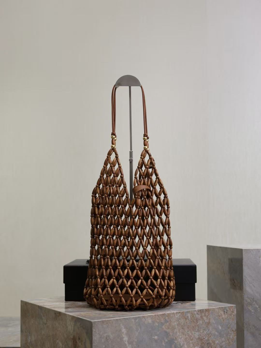 YSL 26S SUPPLE BUCKET IN WOOL BEADS