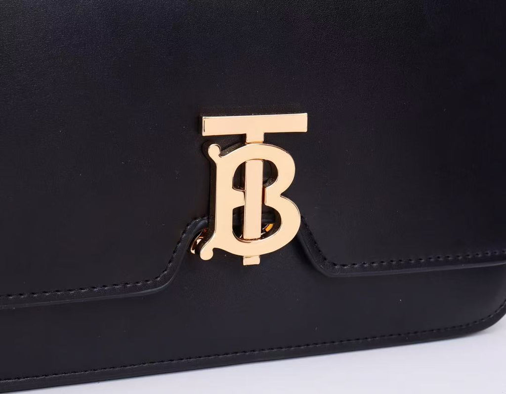 BURBERRY MEDIUM FLAP BAG IN BLACK SMOOTH CALFSKIN