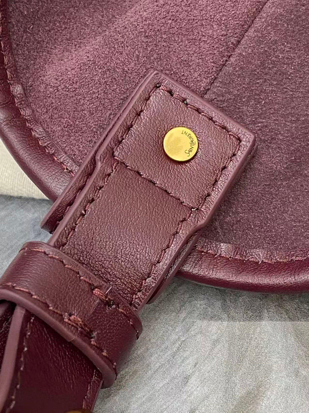 YSL 26S MOMBASA HOBO BAG MEDIUM IN BURGUNDY CALFSKIN
