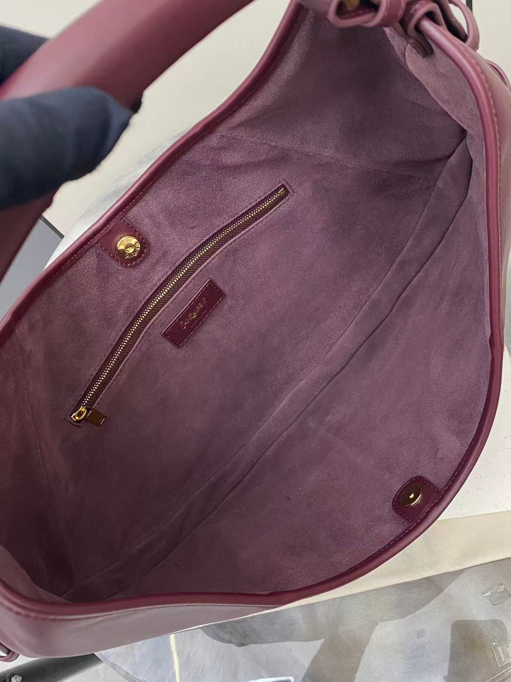 YSL 26S MOMBASA HOBO BAG MEDIUM IN BURGUNDY CALFSKIN