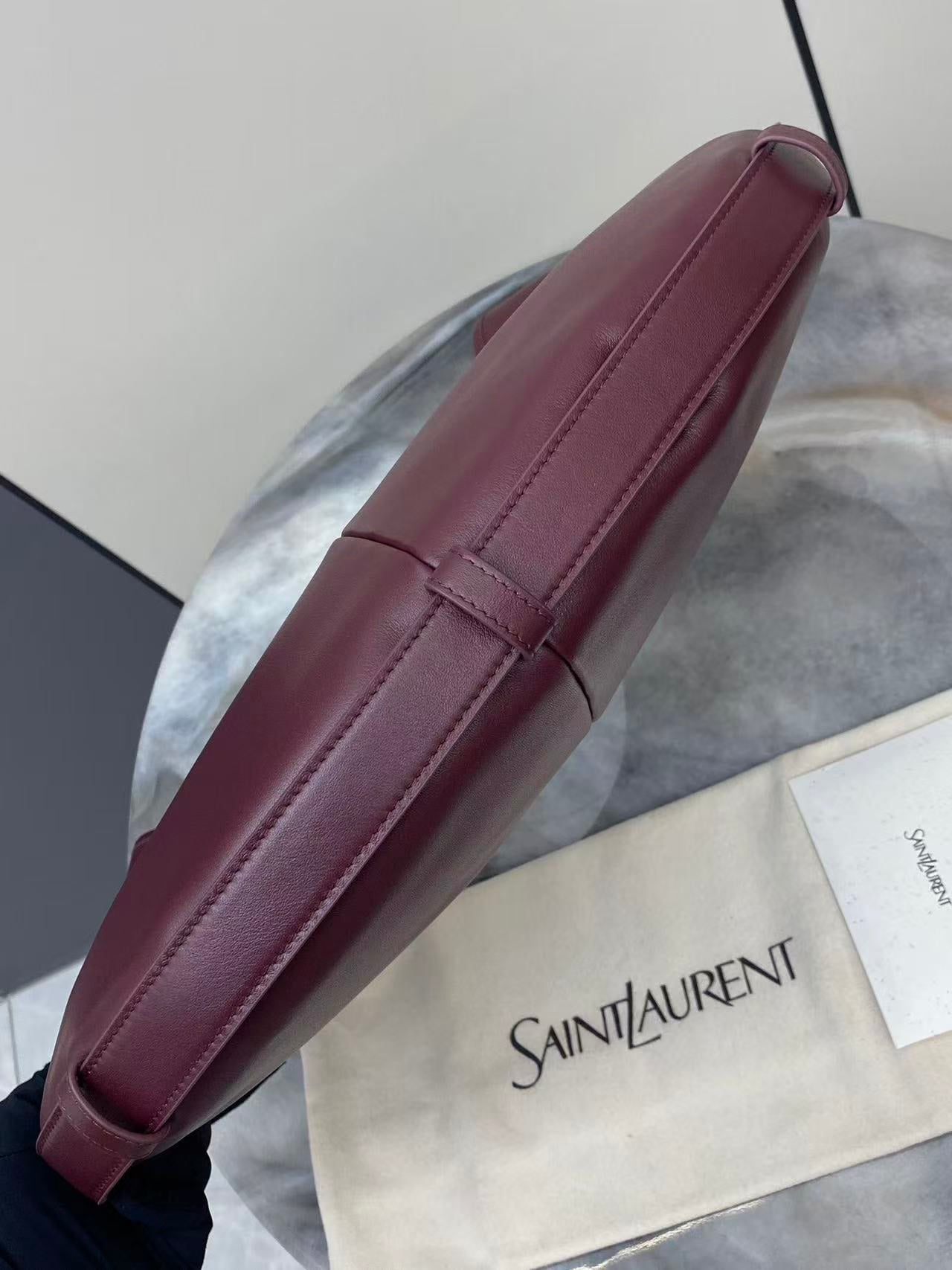YSL 26S MOMBASA HOBO BAG MEDIUM IN BURGUNDY CALFSKIN