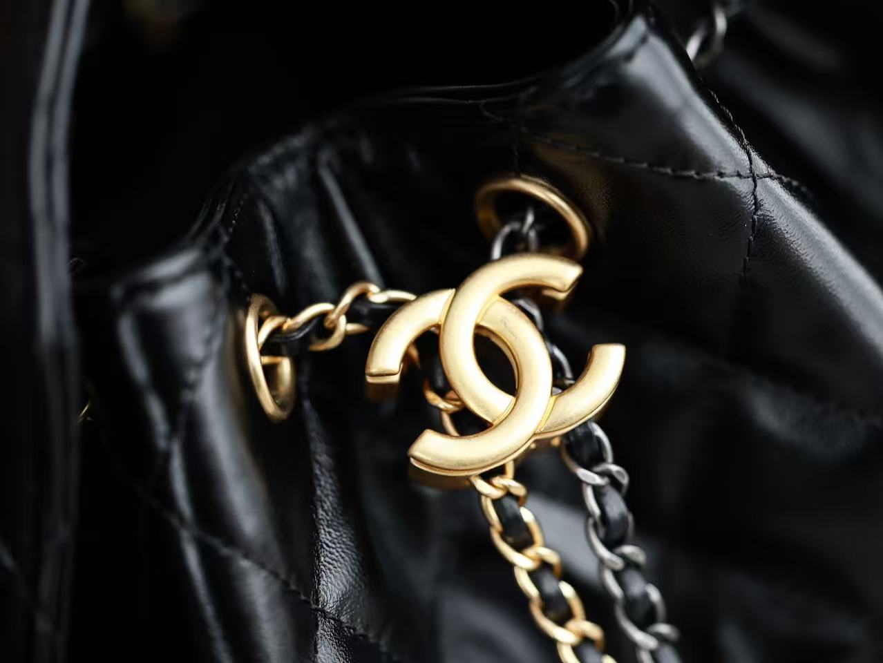 CHANEL 26S HOBO BAG 30 IN BLACK CALFSKIN GOLD HARDWARE 22526