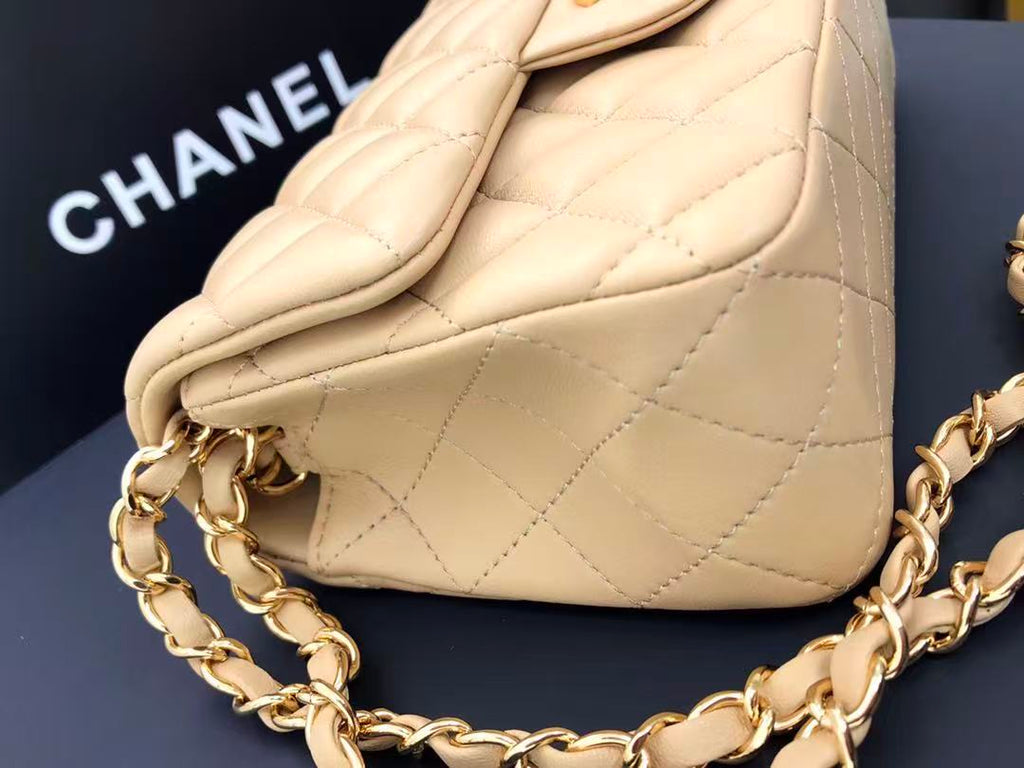 CHANEL 25S FLAP BAG 20 CM IN BEIGE LAMBSKIN GOLD HARDWARE 23526