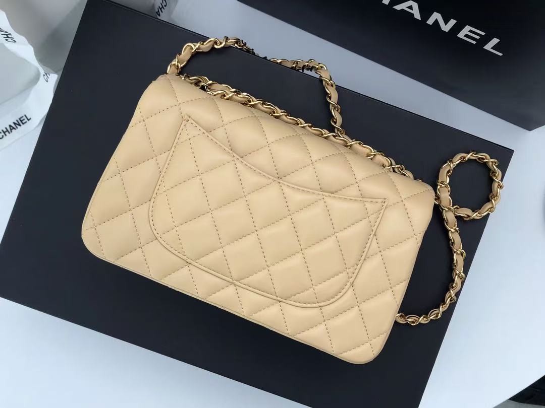 CHANEL 25S FLAP BAG 20 CM IN BEIGE LAMBSKIN GOLD HARDWARE 23526