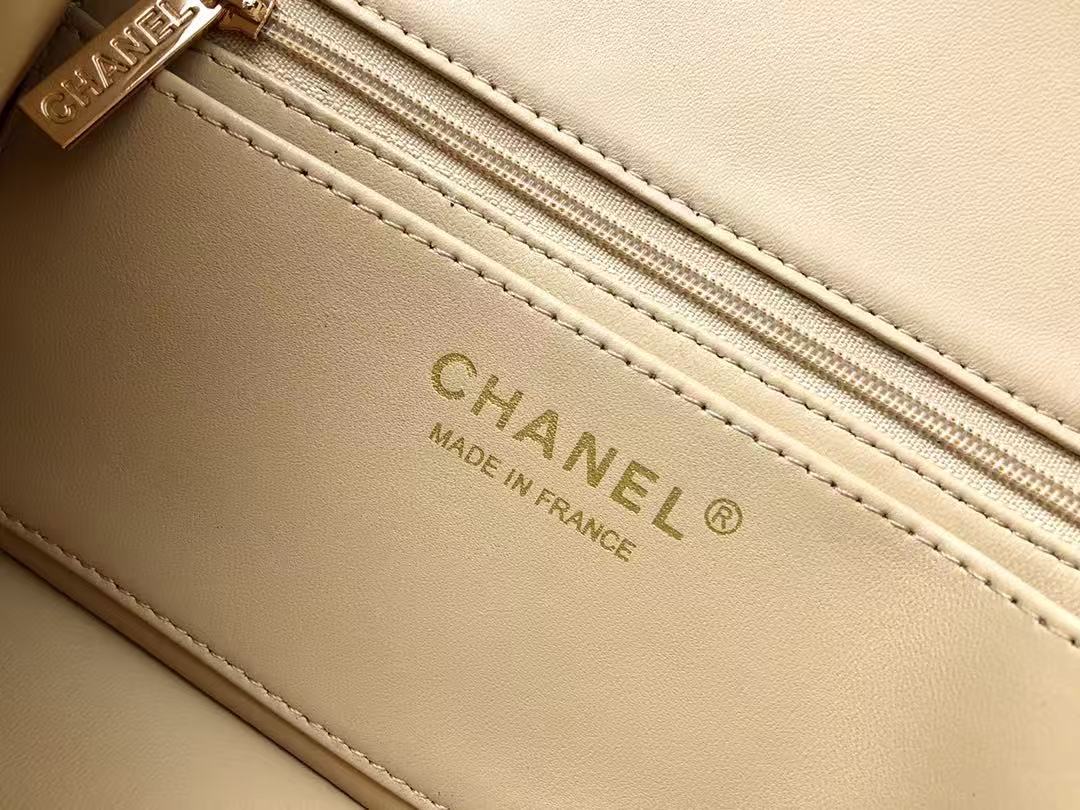 CHANEL 25S FLAP BAG 20 CM IN BEIGE LAMBSKIN GOLD HARDWARE 23526
