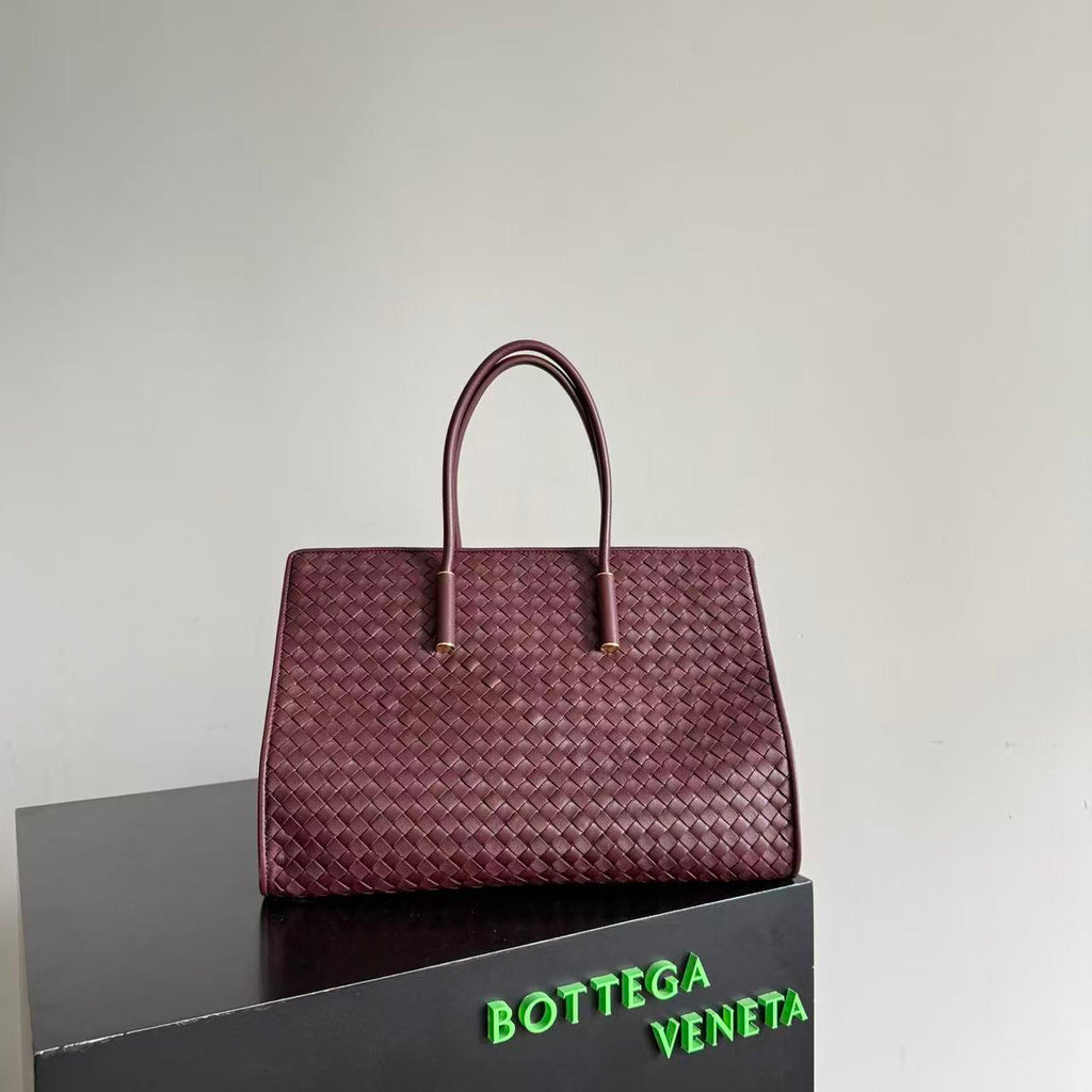 BOTTEGA BARBARA TOTE BAG IN BURGUNDY RED WOVEN LEATHER